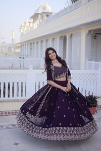 Conjunto de Lahenga Choli Dupatta de Seda Jacquard Negro Inspirado en Celebridades, para Primera Comunión, Boda o Fiesta - Product Image 2