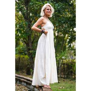 Robe longue bohème blanche pour femme, manches longues, à volants, en coton naturel lavable, idéale pour l'été, la plage, les vacances et les festivals - Product Image 3