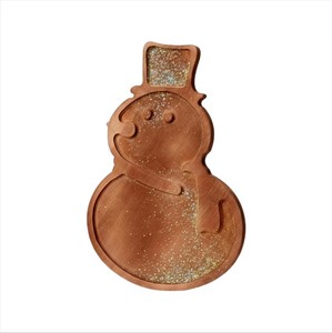 Planche à fromage en bois en forme de bonhomme de neige personnalisée, plateau de service pour charcuterie de Noël, planche à découper pour les fêtes et la décoration de la maison - Product Image 1