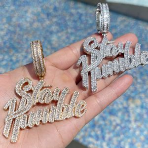 Colgante Stay Humble con diamantes cultivados en laboratorio, corte baguette, estilo rapero, hip hop, regalo para él. - Product Image 2