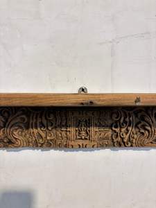 ชั้นวางของติดผนังไม้แกะสลักลายดอกไม้ทำมือ |   ชั้นวางของติดผนังอเนกประสงค์สไตล์วินเทจแบบเรียบง่ายสำหรับห้องน้ำและห้องนั่งเล่น - Product Image 4