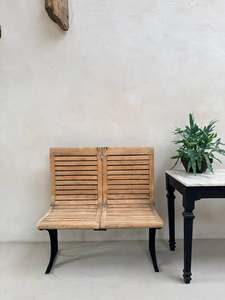 Banc d'entrée vintage style métro parisien, en bois à lattes et base en fonte, pour salle de cinéma, salle d'attente, entrée, salon, mobilier de maison - Product Image 5