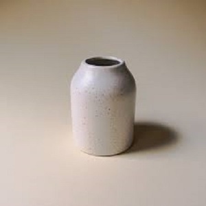 Vase artisanal en résine créative à motif tourbillon noir, sculpture d'art moderne, pot décoratif écologique et étanche pour mariage et restaurant - Product Image 2