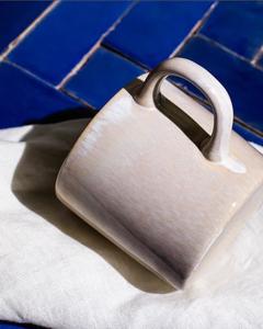 Elegante Taza de Café de Cerámica con Acabado Texturizado en Color Marfil, Cuerpo Redondeado, Asa en Forma de Lazo, Aislamiento Térmico, Ideal para Interiores Modernos y Tranquilos - Product Image 6