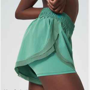 Shorts Deportivos de Alto Rendimiento para Mujer, Elite Flex, Secado Rápido, Ultraelásticos, Reflectantes, Ligeros, Antiencogimiento - Product Image 1