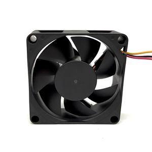 Ventilateur de refroidissement à 2 roulements à billes DC 12V 70x70x25mm 4000RPM - Product Image 1