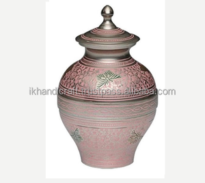 Style américain européen Vente en gros Nouvelle arrivée Marque privée personnalisée Émail Sculpture à la main Laiton Aluminium Cercueil Bas Urne funéraire - Product Image 6