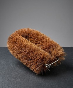 Brosse de nettoyage longue en fibres de coco avec manche en bois, écologique, non-abrasive, pour ustensiles de cuisine - Product Image 2