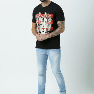Camiseta Negra de Manga Corta para Hombre con Estampado de León, Cuello Redondo, Estilo Casual, Corte Regular, Tela de Jersey de Algodón - Product Image 5