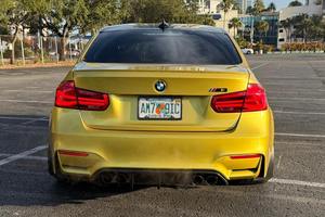 Auto Usado Confiable, BMW M3 <span class=keywords><strong>2018</strong></span>, Paquete de Competición, Transmisión Manual de 6 Velocidades - Product Image 4