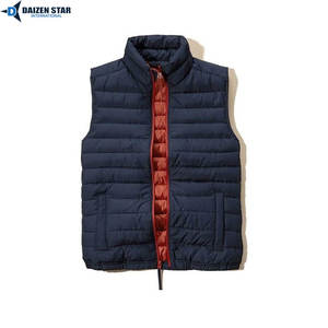Gilet matelassé en laine pour homme, style streetwear, col montant, fermeture éclair, motif uni, écologique, coupe-vent, anti-UV 100% - Product Image 3