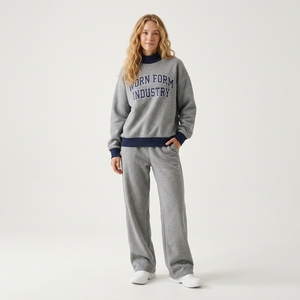 Conjunto Deportivo Casual de Dos Piezas para Mujer, Sudadera Color Camel Marrón y Pantalones Anchos a Juego, Ropa Deportiva Personalizada para Equipos, Fabricante Mayorista - Product Image 6