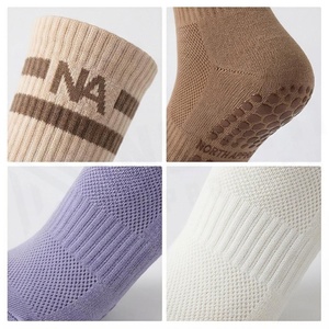 Crew <b>Socks</b> Striped Pattern Breathable Knitted for Adults Daily Casual Wear Standard Thickness - Product Image 4
