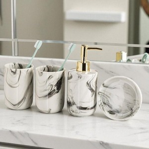 Juego de baño de cerámica moderno de 4 piezas con diseño de mármol, dispensador de jabón, soporte para cepillos de dientes, bandeja, fácil de limpiar - Product Image 5