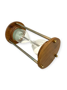 Sablier en bois, laiton et verre, 5 minutes, léger, avec un design classique élégant, pour le bureau, le travail et la décoration - Product Image 3