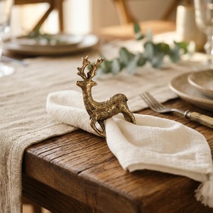 Anneau de serviette en laiton motif renne, design vintage, décoration de table, largeur 5 cm, accessoire artisanal durable - Product Image 6