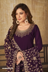 Eid Special 2024 Salwar Kameez Morado para Mujer, Traje de Boda Tradicional Indio con Bordado, Georgette Sintético, Personalizable, para Fiestas - Product Image 3