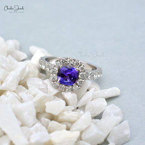 Élégante bague de fiançailles en or blanc massif 14 carats avec halo de diamants pavés naturels de 1,50 CTW et pierre de tanzanite taille coussin, taille US-7 - Product Image 3