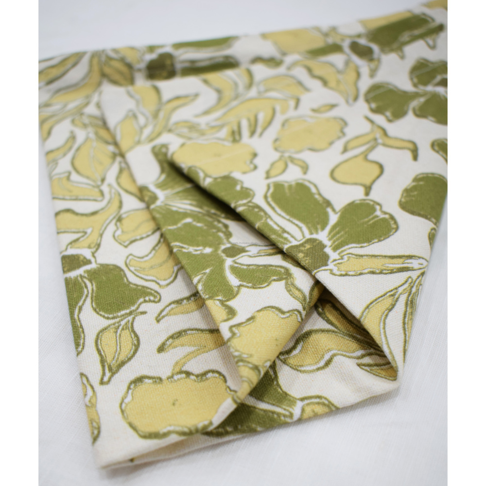 สีดำสีกากี