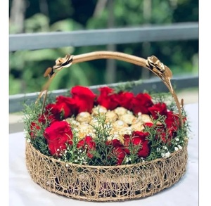 Metal <b>Hamper</b> <b>Basket</b> Tray Home Decoration Home Decor Return Gift Gifting Packing Tray With Flourished Handles - Product Image 1