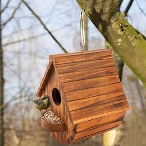 Casa para pájaros de madera hecha a mano con acabado quemado - Venta al por mayor de Aqdus Saleem - Product Image 1