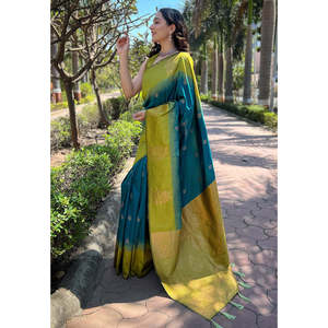 Robe de soirée en soie douce bleu marine ELITE WEAVES, bordure florale, sari tissé Zari, style ethnique, protection solaire, motif floral contrastant - Product Image 3