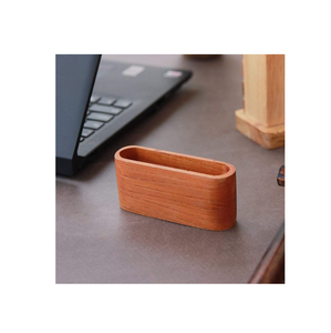 Porte-cartes de visite carré en bois U F INTERNATIONAL WCH-4, design moderne, fait main, longueur personnalisable 3x4 pouces - Product Image 5
