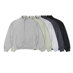 Veste de survêtement zippée personnalisée pour homme, manches raglan, coupe ample, en coton et polyester molletonné, avec options d'impression brodée et de strass effet vieilli - Product Image 6