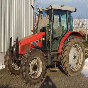 รถแทรกเตอร์ Massey Ferguson 4245 4WD ใหม่เอี่ยม เครื่องยนต์ประสิทธิภาพสูง ปั๊มทนทาน เหมาะสำหรับการไถพรวนและการปลูกที่มีประสิทธิภาพ - Product Image 5