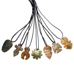 Obtenez des pendentifs en forme de flèches gravées sur mesure - Product Image 5