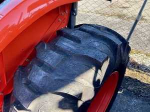 Tractor de Jardín 4x4 L4060HST-LE 2021, 40 HP, Transmisión por Engranajes con Bomba de Engranajes y Caja de Cambios - Product Image 3