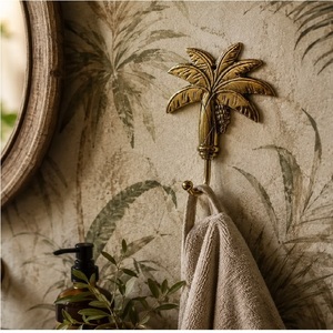 Porte-serviettes mural décoratif en métal motif palmier tropical, résistant à la rouille, en fonte, à un seul niveau - Product Image 1