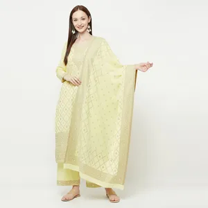ผ้าชุดเดรส Safaa สำหรับผู้หญิง ผ้าฝ้ายลายเลมอน ทอแบบ Chikankari แบบยังไม่เย็บ พร้อมผ้าคลุมไหล่ - Product Image 5