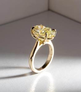 Magnifique bague unique en diamant jaune vif taille ovale 2,01 carats, cultivé en laboratoire, avec or massif 14 carats, bijou romantique pour soirée, pour petite amie - Product Image 2