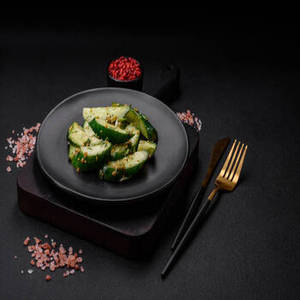 Nouvelle Saison Concombre Indien Frais Mariné Qualité Export Traditionnel Épicé Salé Texture Croustillante Préservé en Saumure 1kg - Product Image 5