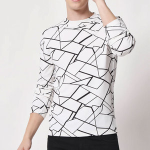 เสื้อสเวตเชิ้ตผู้ชาย คอวี ทรงปกติ ผ้าฝ้าย 100% ระบายอากาศ แห้งเร็ว สกรีนโลโก้ได้ตามต้องการ ผลิตในประเทศปากีสถาน เหมาะสำหรับใส่ลำลองในฤดูหนาว - Product Image 3