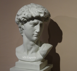 Escultura Clásica del Busto de David con Pedestal en Resina de Poliéster, Estatua para Decoración de Bodas de Lujo y Eventos Temáticos - Product Image 1