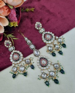 Handcrafted Kundan Pearl Drop <b>Necklace</b> With Matching Earring And Mangtika Brass Base Antique Gold Plated Jewellery Set Wholesale - Product Image 6