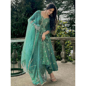 Traje Anarkali de diseñador para mujer en nuevo estilo elegante para ropa de fiesta - Product Image 4