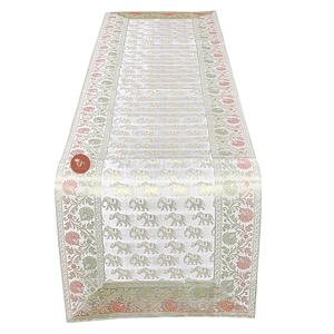 Stylo Culture-Tapete de mesa de centro de 6 pies, camino de mesa blanco y dorado con mezcla de algodón y poliéster bordada Ari Zari - Product Image 5