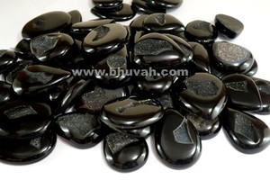 เครื่องประดับอัญมณีทรงหลังเบี้ยหินโมราธรรมชาติสีดำ - Product Image 5