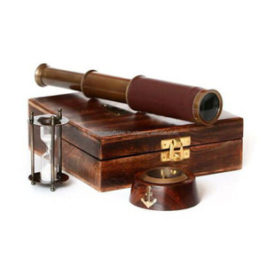 Brújula de madera con acabado de pulido de madera natural, forma redonda, incrustaciones de ancla de latón de primera calidad para encontrar dirección - Product Image 4