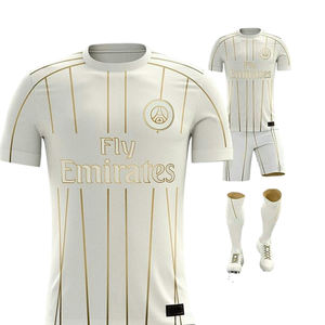 Tenue de football personnalisée toutes tailles, impression par sublimation, maillots et shorts, doux, respirant, séchage rapide, équipement ajusté - Product Image 1