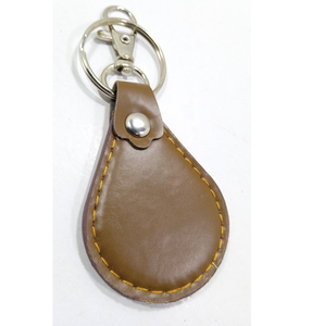 Porte-clés en cuir personnalisé Offre Spéciale Porte-clés laser avec logo en relief Fabriqué en usine Porte-clés en cuir imprimé vierge - Product Image 4