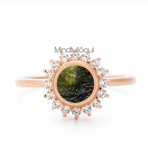 Bague en Moldavite certifiée de qualité A, fabriquée à la main |   Moldavite naturelle de la République tchèque, Chlum |   Argent sterling 925 plaqué or |   2026 - Product Image 2