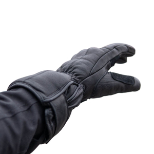 Guantes de Motocicleta Deportivos Unisex de Cuero Negro con Protección en los Nudillos, Palma Acolchada, Correa de Muñeca Ajustable y Puño Tipo Guantelete - Product Image 3