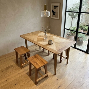 Juego de Mesa de Comedor de Madera de Teca Sólida con Tapa con Incrustaciones de Parqué, 4 Sillas sin Respaldo, Rectangular, Estilo Rústico, para Cocina, Patio o Jardín - Product Image 3