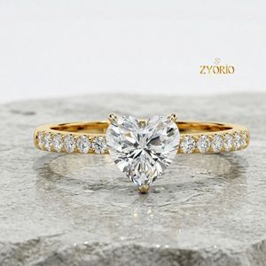 Anillo de Compromiso Solitario de Plata de Ley 925 con Diamante Cultivado en Laboratorio con Corte Corazón para Mujer, Anillo de Promesa Minimalista - Product Image 3