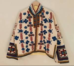 Veste en velours brodée à la main à motif floral, col montant, manches longues, style automne, longueur standard, vêtements d'extérieur pour femmes, vente en gros B2B - Product Image 2
