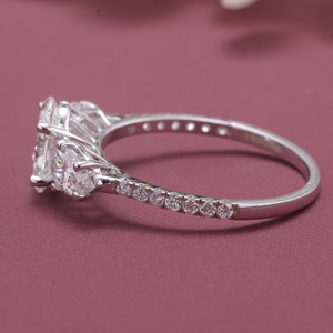 Bague de fiançailles/mariage à trois pierres en diamant de laboratoire taille ovale certifié IGI, or massif 18 carats rhodié, cadeaux d'anniversaire et de fête - Product Image 3